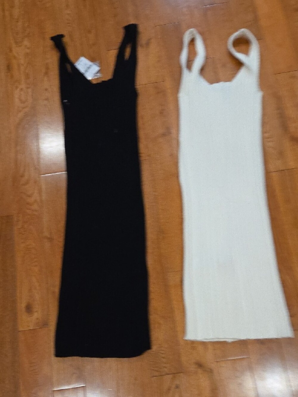 2 Ribbed Button Dress - Picture 5 of 6